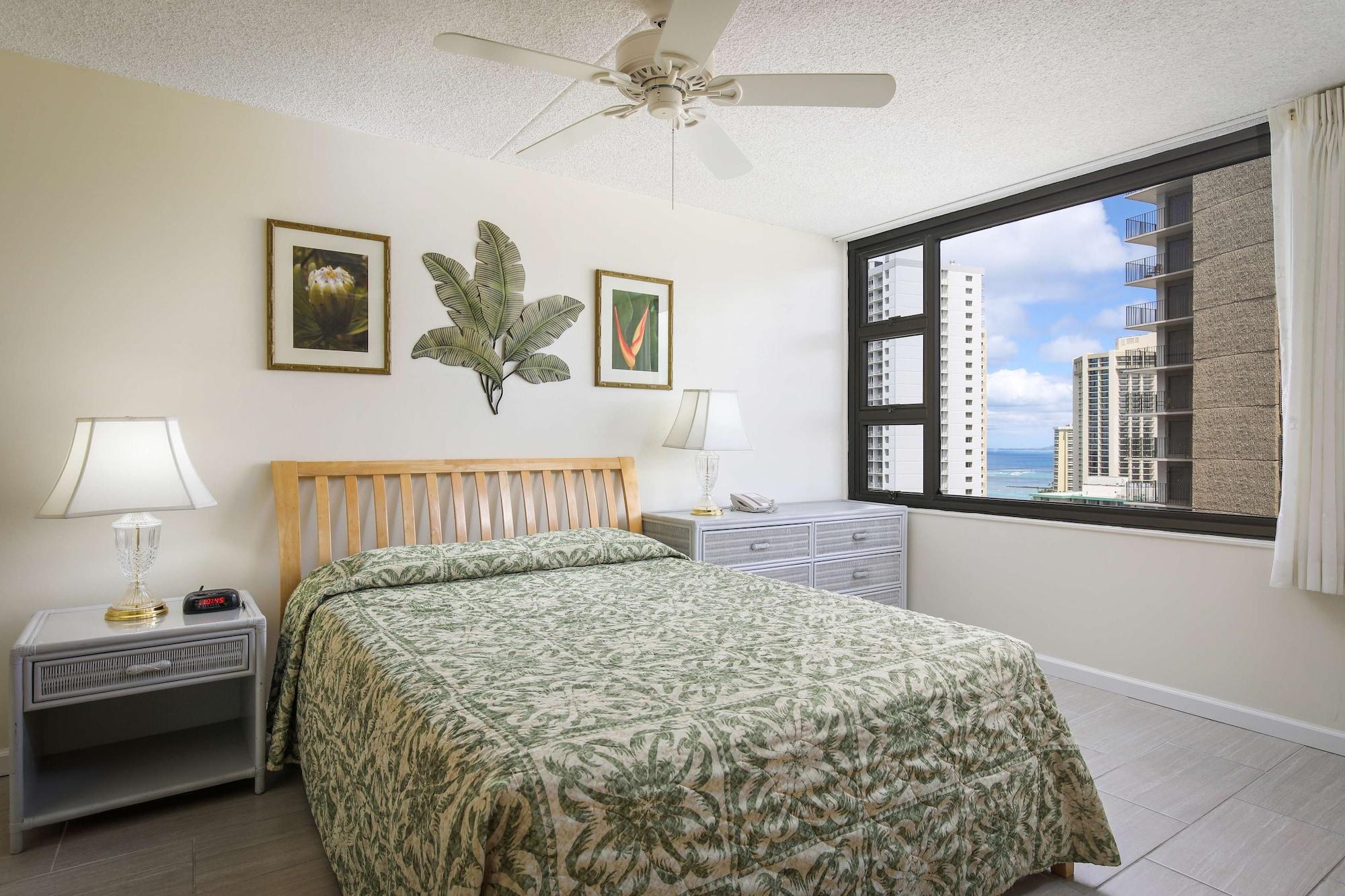 Aparthotel Aston At The Waikiki Banyan Honolulu Exteriér fotografie