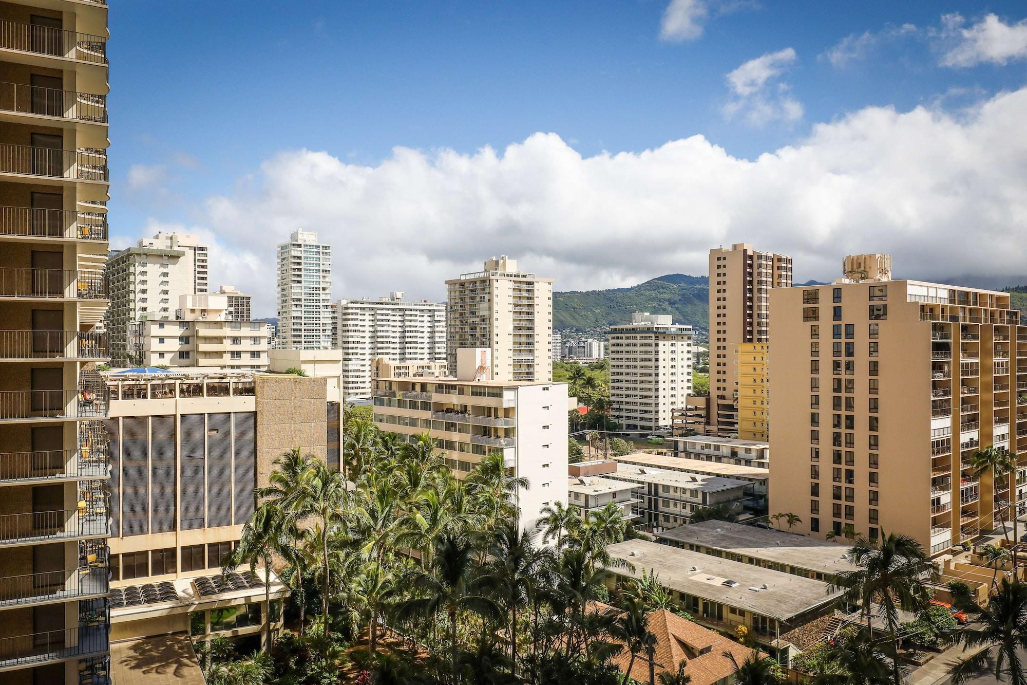Aparthotel Aston At The Waikiki Banyan Honolulu Exteriér fotografie